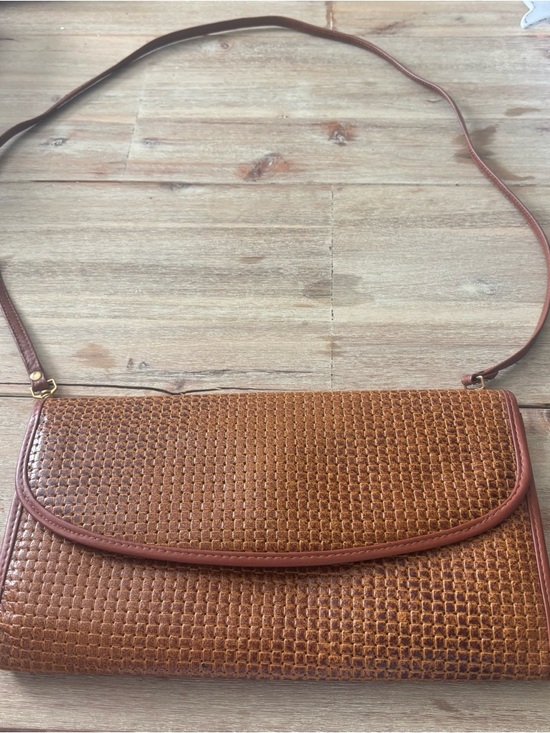 Amelia Berko Handbags - Rare Vintage Amelia Berko Woven leather clutch with strap